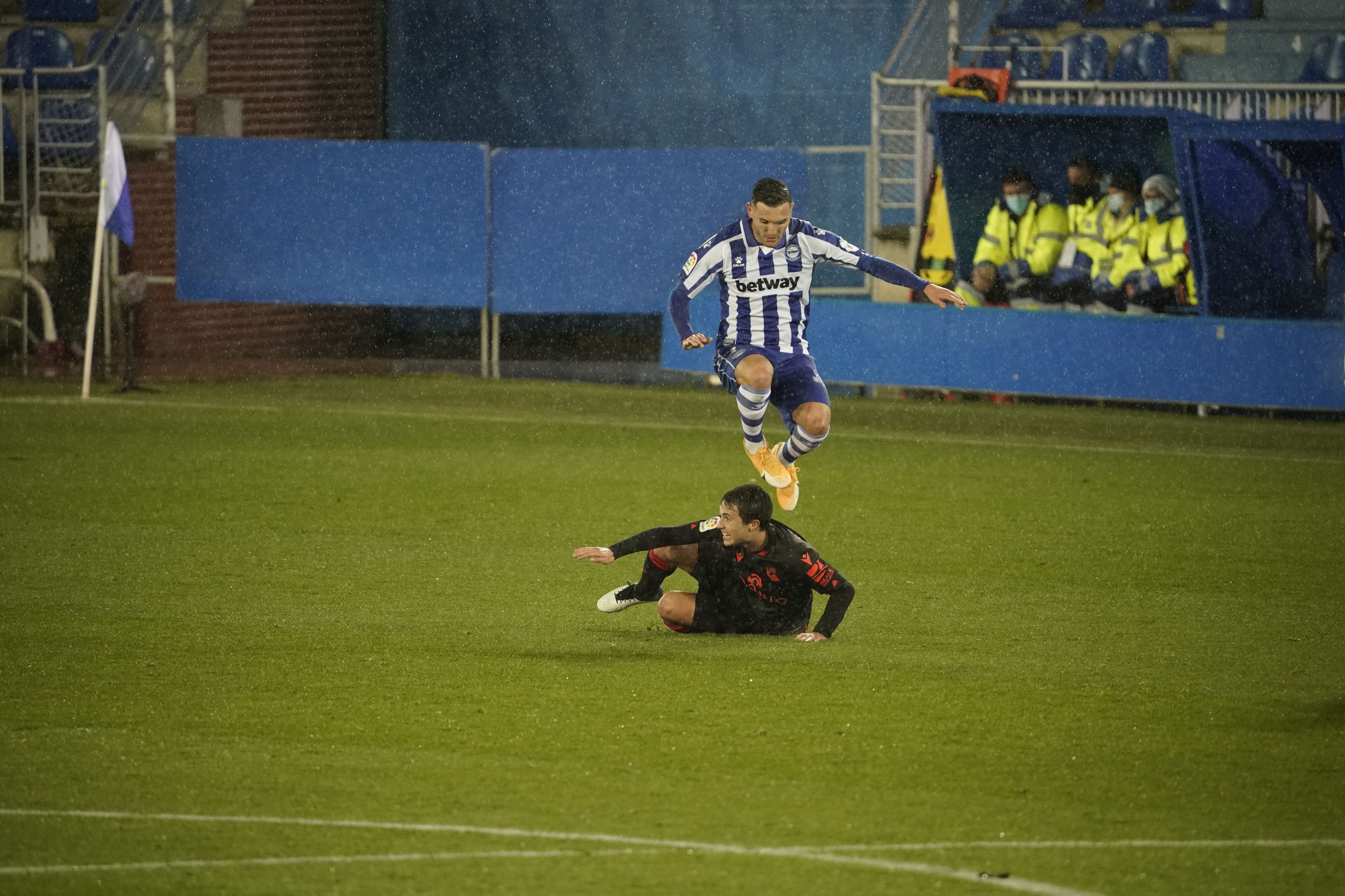 Fotos: Las mejores imágenes del partido entre el Alavés y la Real Sociedad