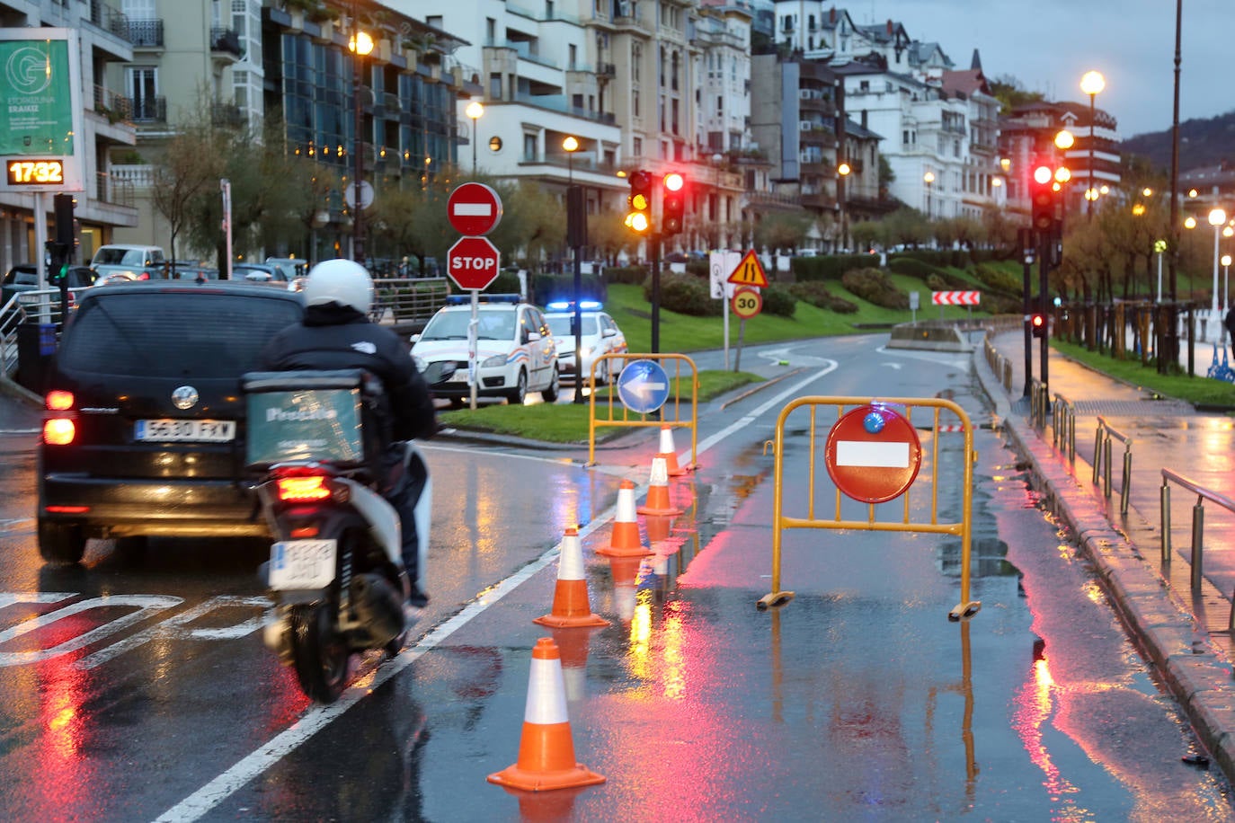Corte al tráfico del paseo de La Concha. 