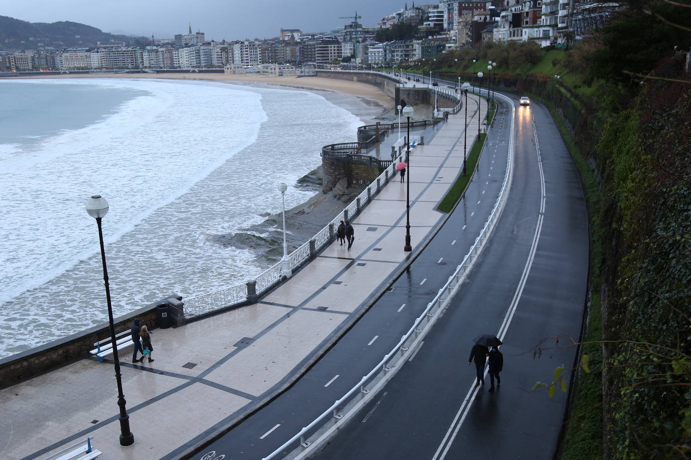 Corte al tráfico del paseo de La Concha. 
