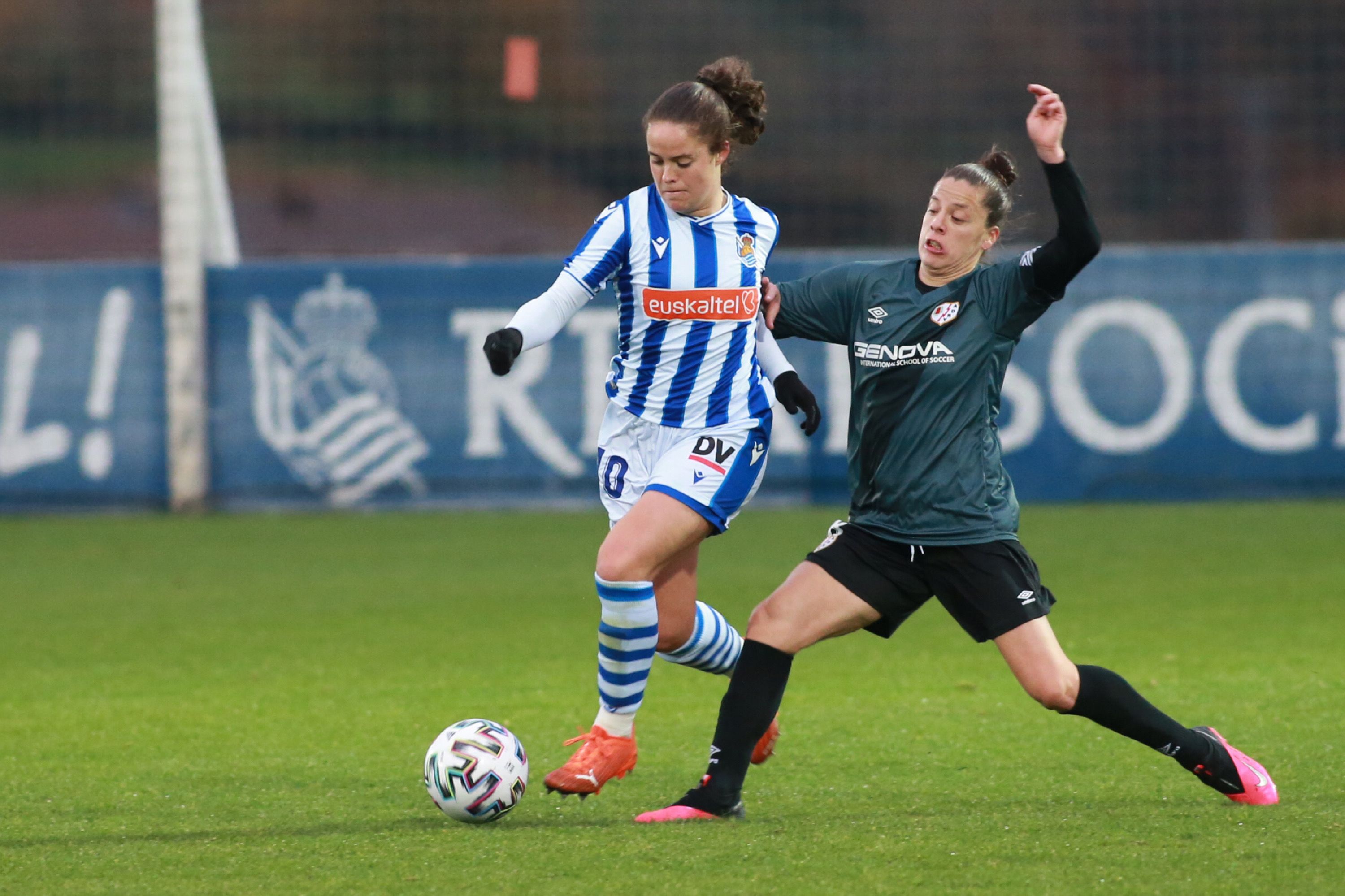 Las jugadoras de Natalia Arroyo superaron 2-0 al equipo madrileño después de completar un gran encuentro