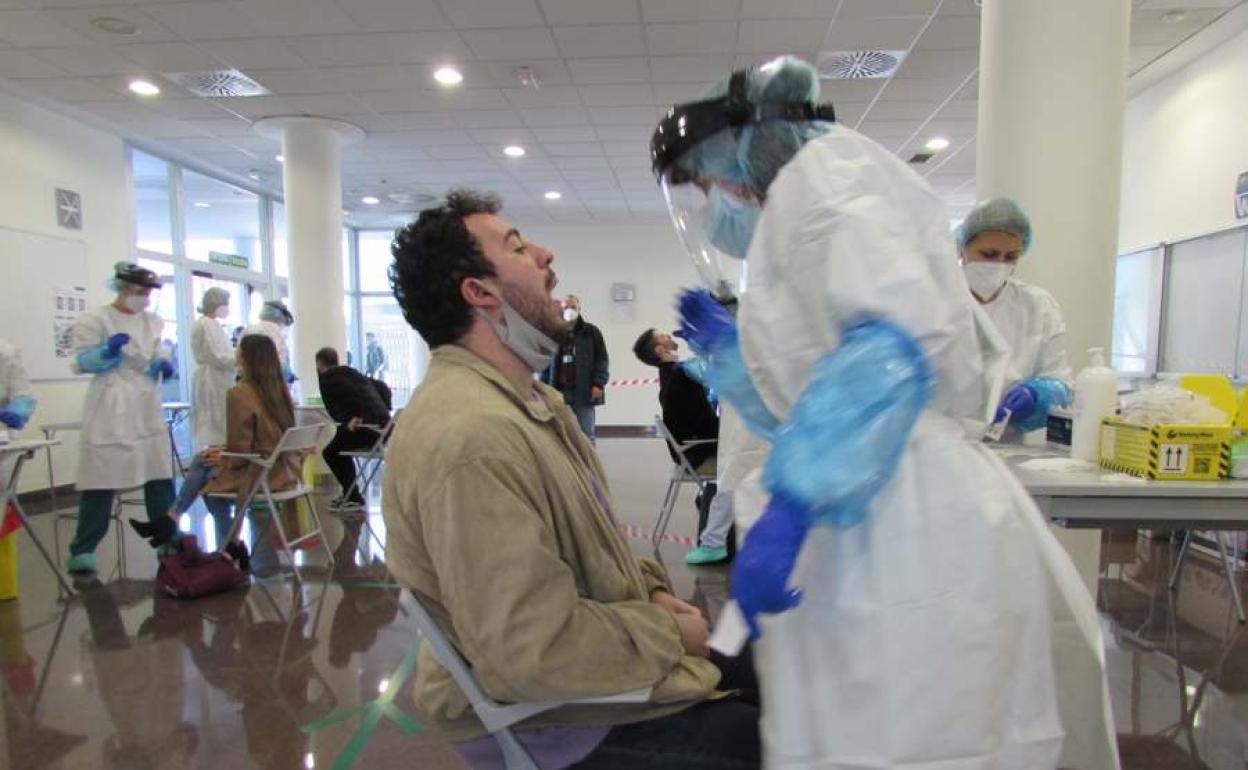 Osakidetza podría prolongar el cribado tras una participación hasta hoy del 71%