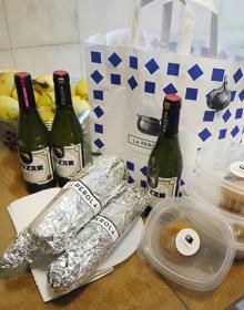 Imagen secundaria 2 - Como regalos, el Olentzero y Mari Domingi. 