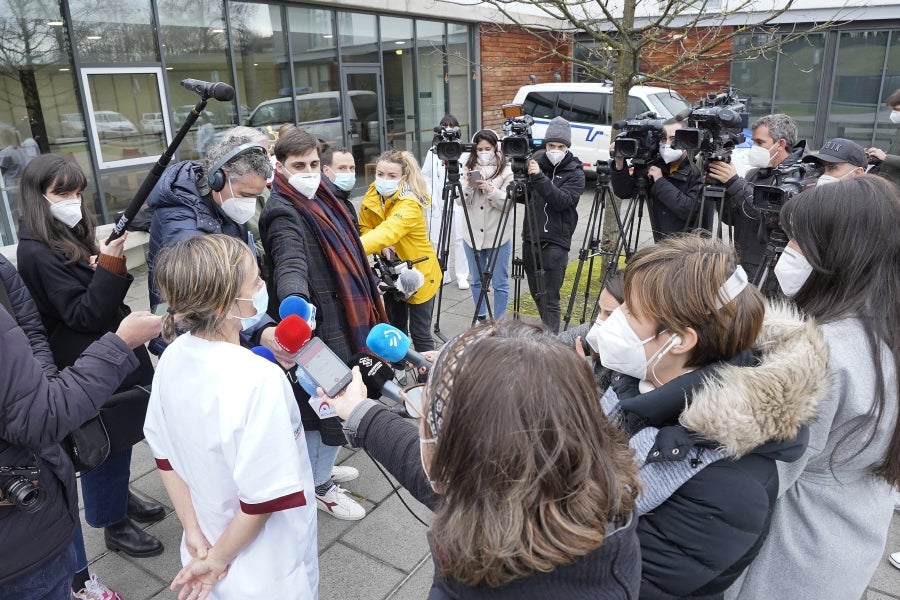 Las 180 dosis de Pfizer-BioNtech destinadas a la residencia Caser Betharram de Hondarribia han comenzado a administrarse a las 12.15 horas de este domingo