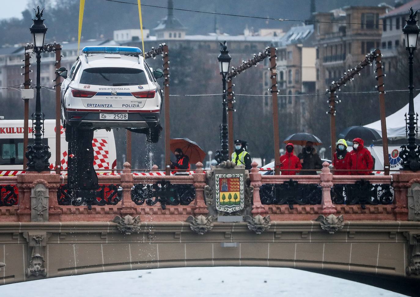 El otro agente que se encontraba en el vehículo en el momento del accidente ha sido trasladado al hospital 