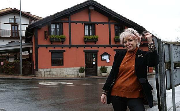 Mari Mar Lanciego, ante el restaurante Matteo de Oiartzun. 