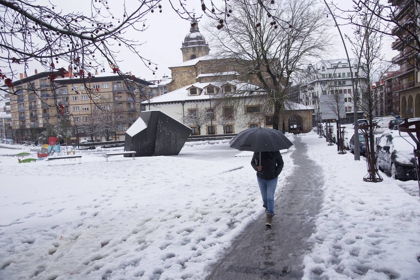 Zumarraga, con una importante capa de nieve.