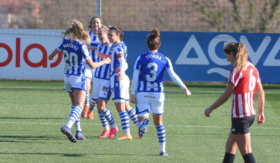 La Real Sociedad se lleva también el derbi femenino. 