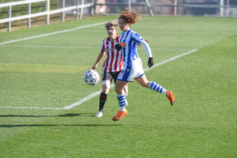 La Real Sociedad se lleva también el derbi femenino. 