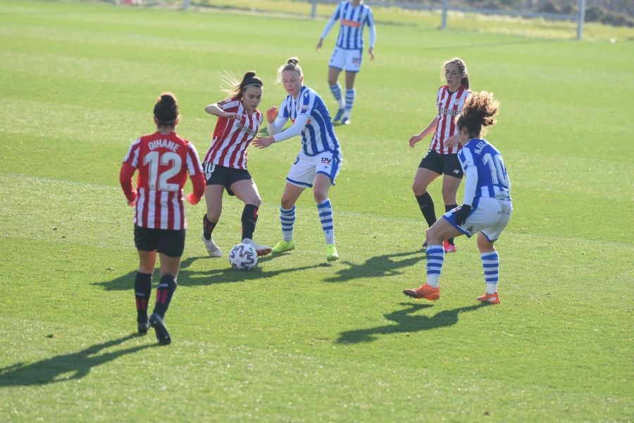 La Real Sociedad se lleva también el derbi femenino. 