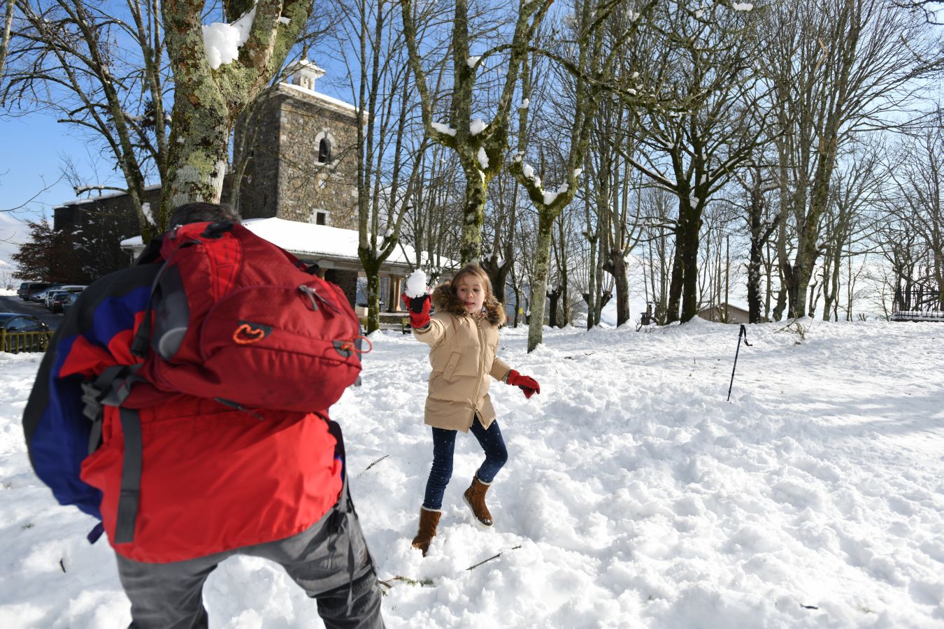 La nieve está adquiriendo importarntes grosores en algunas cumbres guipuzcoanas, como en Arrate.
