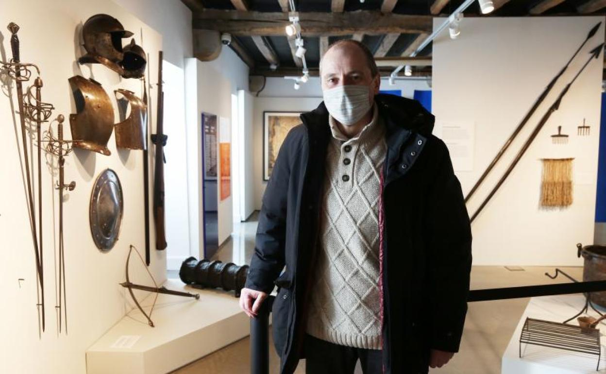 Xabier Alberdi, director del museo y comisario de la exposición 'Elcano. La Primera Vuelta al Mundo. 