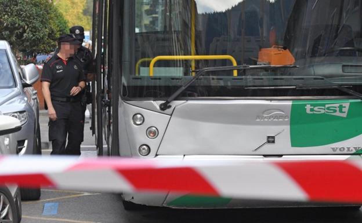 Condenado a cinco años y medio por acuchillar a un hombre en un bus en Villabona