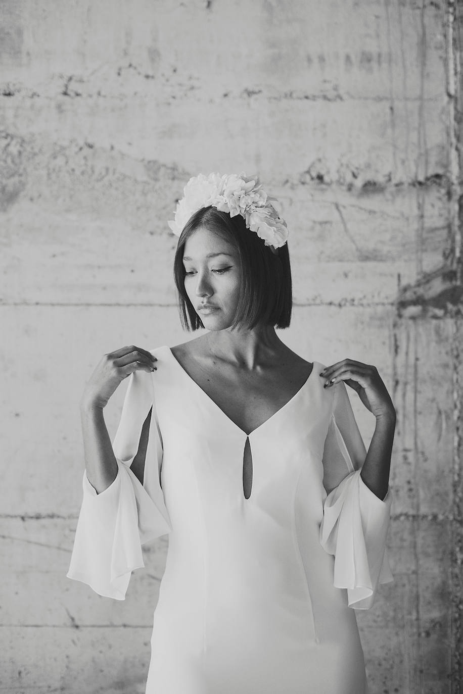 'Love by OTADUY' es una nueva marca nativa digital, y todos los diseños se venderán exclusivamente 'online'. En la 'e-shop', cada novia encontrará el look completo, incluyendo los complementos