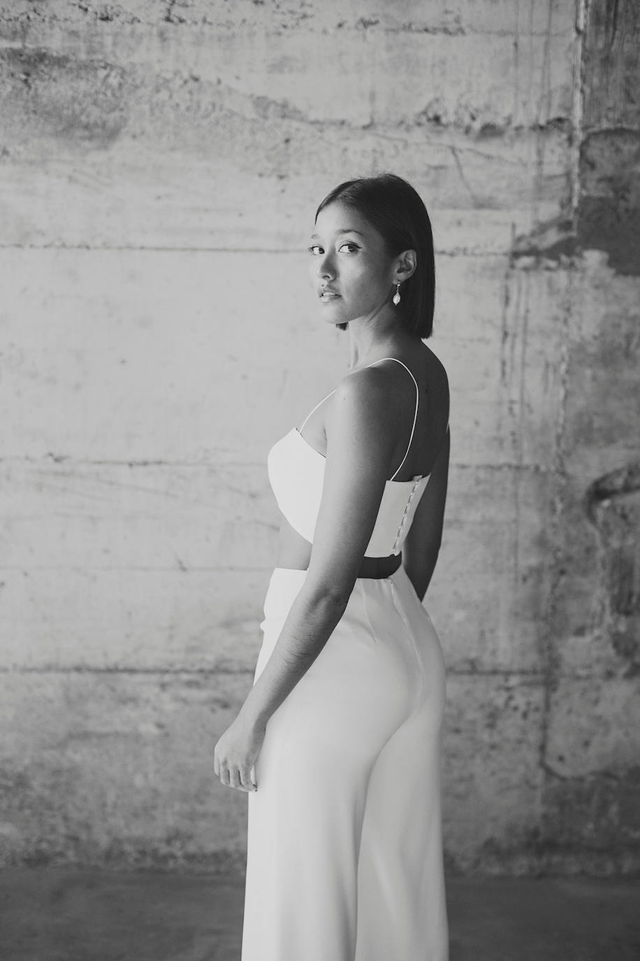 'Love by OTADUY' es una nueva marca nativa digital, y todos los diseños se venderán exclusivamente 'online'. En la 'e-shop', cada novia encontrará el look completo, incluyendo los complementos