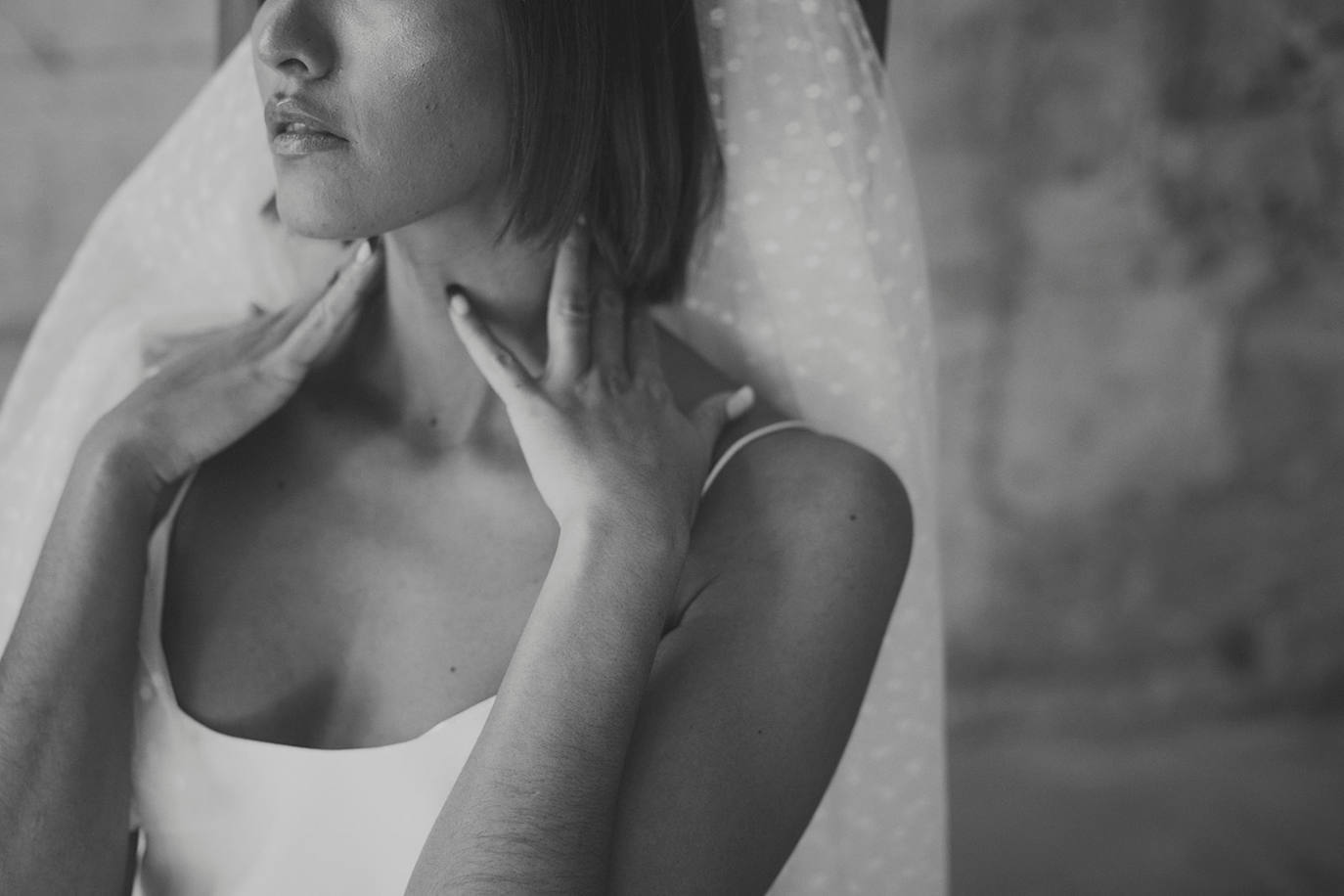 'Love by OTADUY' es una nueva marca nativa digital, y todos los diseños se venderán exclusivamente 'online'. En la 'e-shop', cada novia encontrará el look completo, incluyendo los complementos