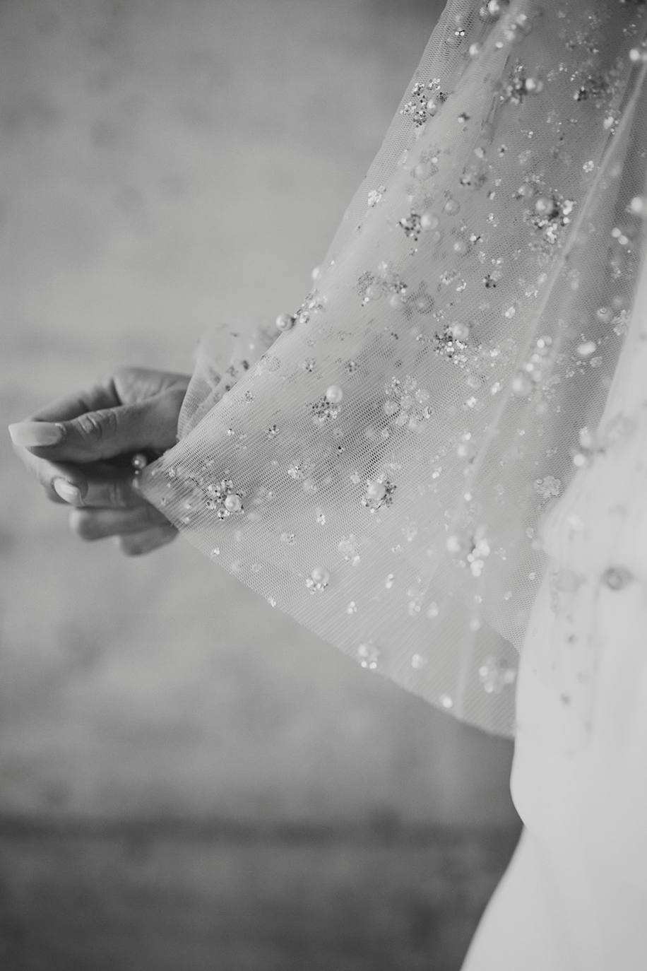 'Love by OTADUY' es una nueva marca nativa digital, y todos los diseños se venderán exclusivamente 'online'. En la 'e-shop', cada novia encontrará el look completo, incluyendo los complementos