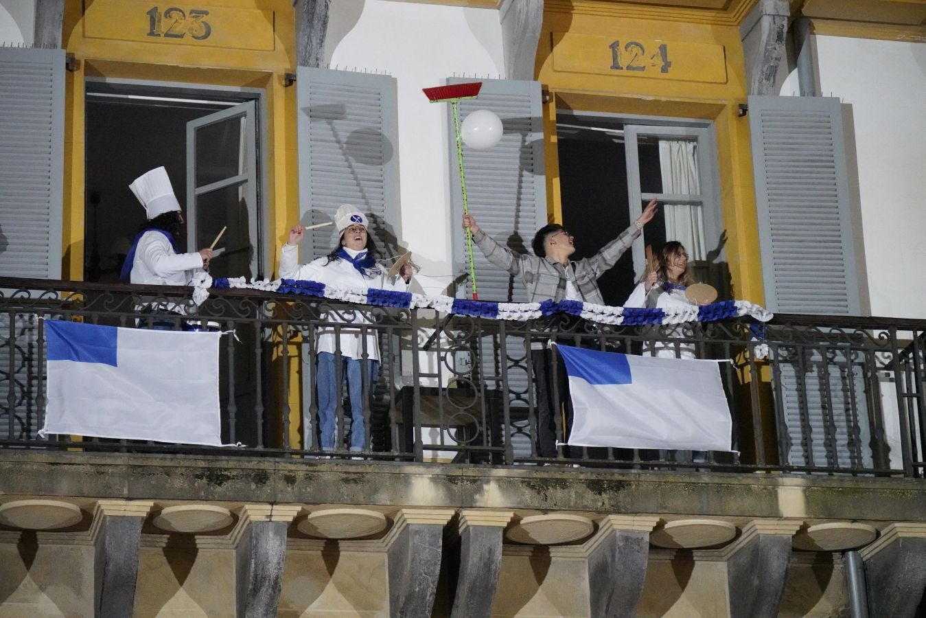 Fotos: La marcha, en los balcones