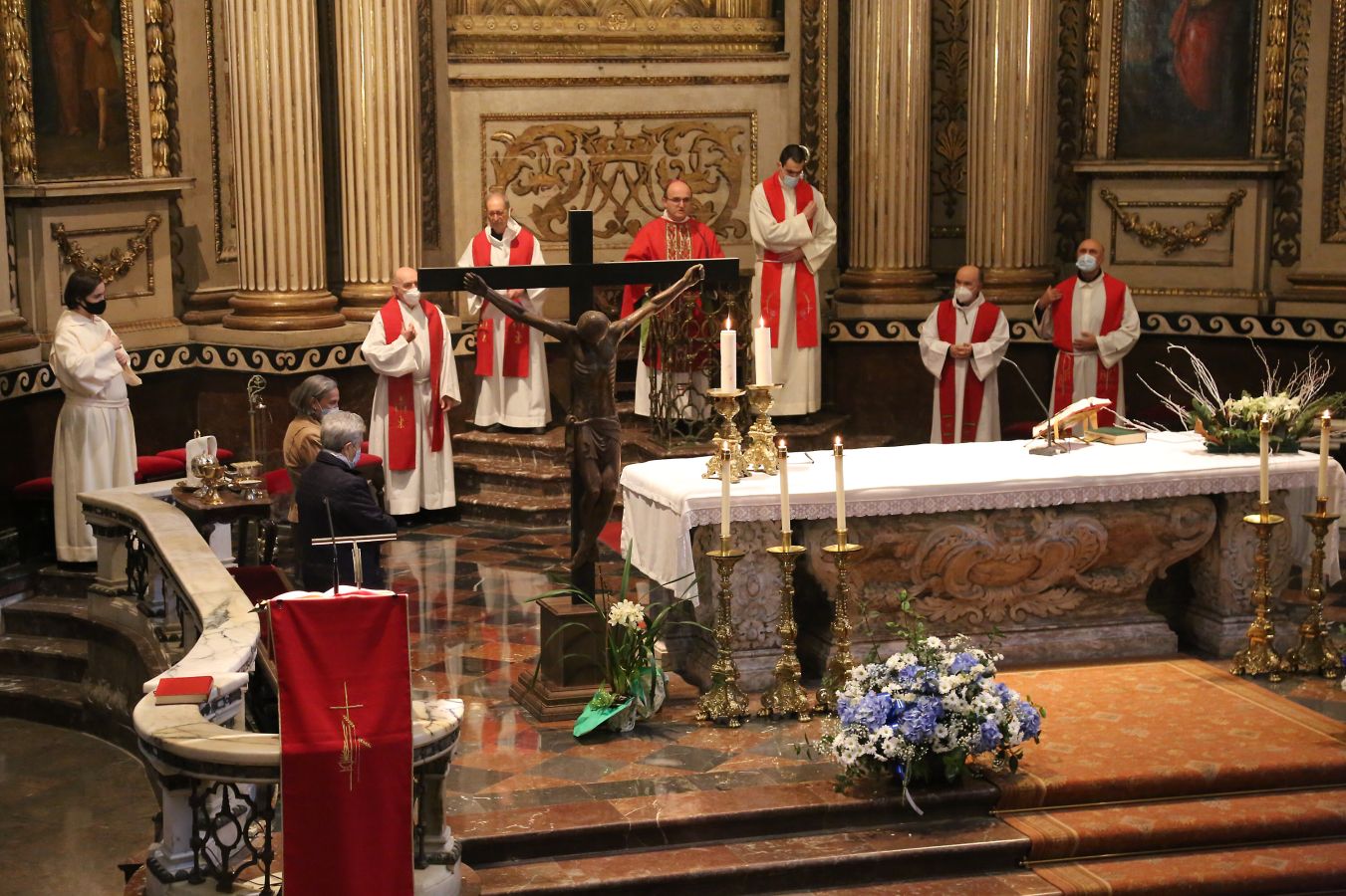 Fotos: Las imáganes de la misa en Santa María