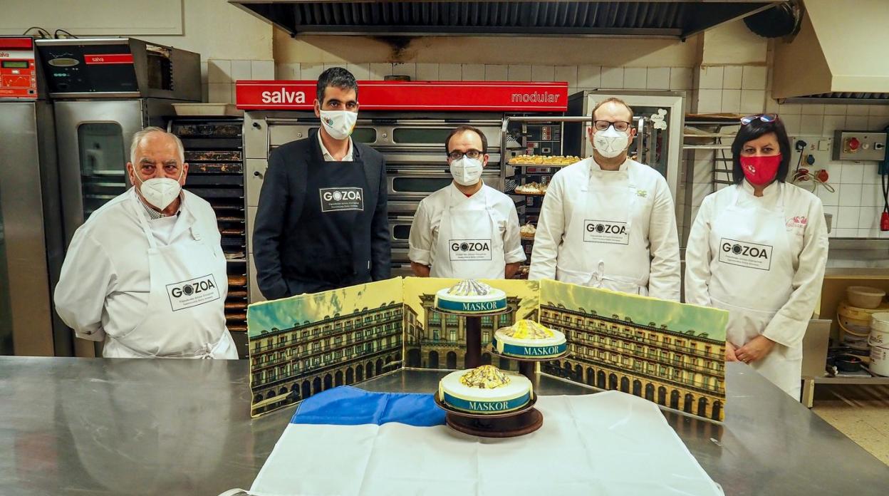 Joxe Mari Pikabea, Eneko Goia, Hodei Sanbuenaventura, David Martín y Lorena Gómez, con la propuesta de Maskor.