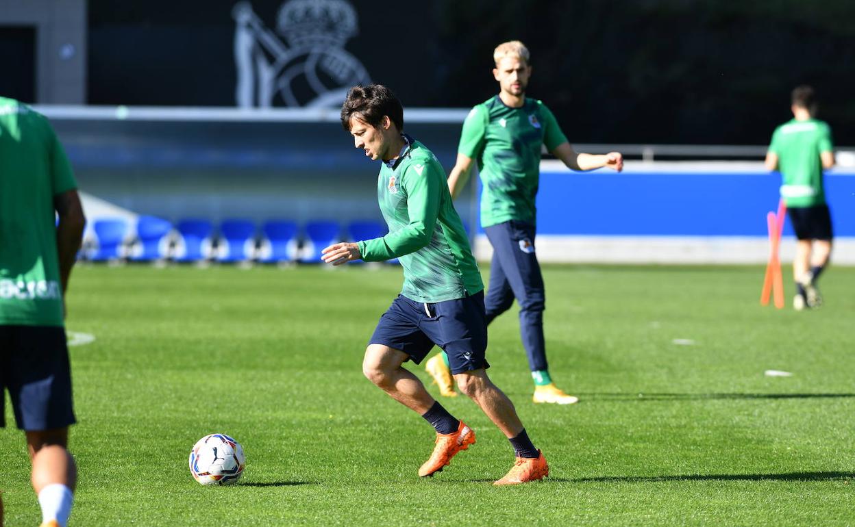 Silva, entrenándose en Zubieta.