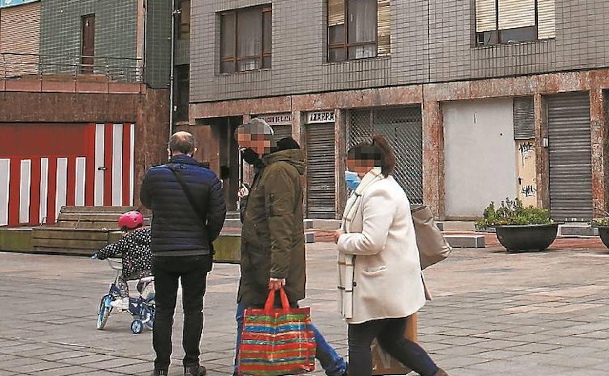 La preocupación se ha extendido entre los vecinos de Plaza Haro. 