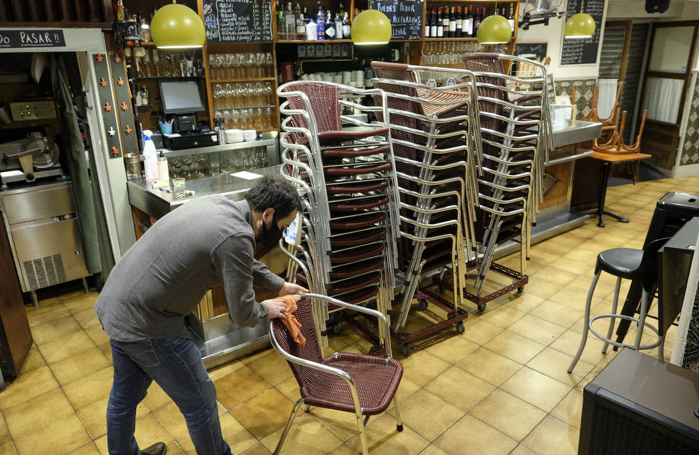 Algunos bares se animaron a abrir el mismo martes como el Campero de Gros. 