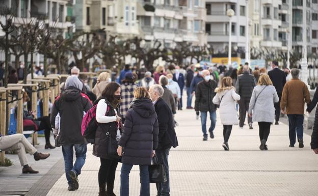 La incidencia del virus en Gipuzkoa se hunde a niveles del agosto del pasado año