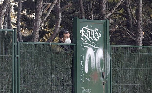 Urdangarin inicia su vida entre Zaballa y Vitoria