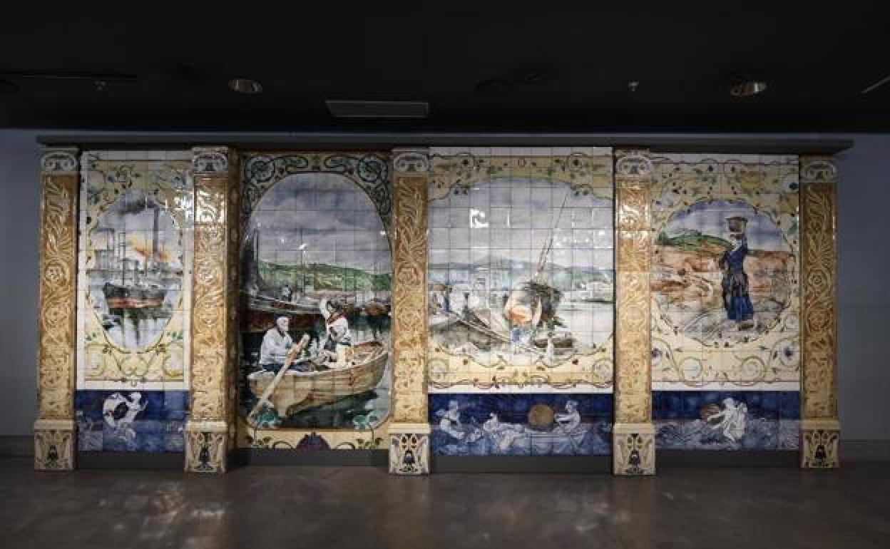 Mural de Daniel Zuloaga con las cuatro escenas.