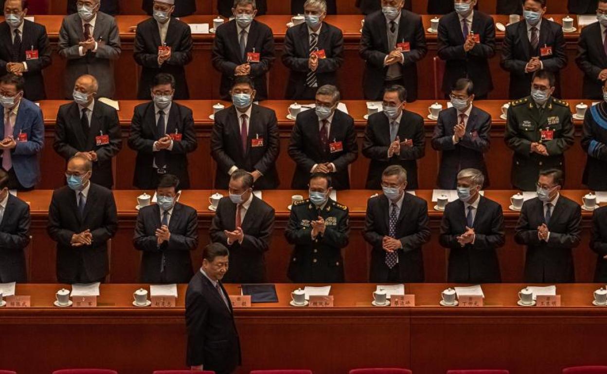 El presidente chino Xi Jinping asiste a la primera jornada de la reunión anual de su Asamblea Nacional Popular (ANP) en Pekín, China 