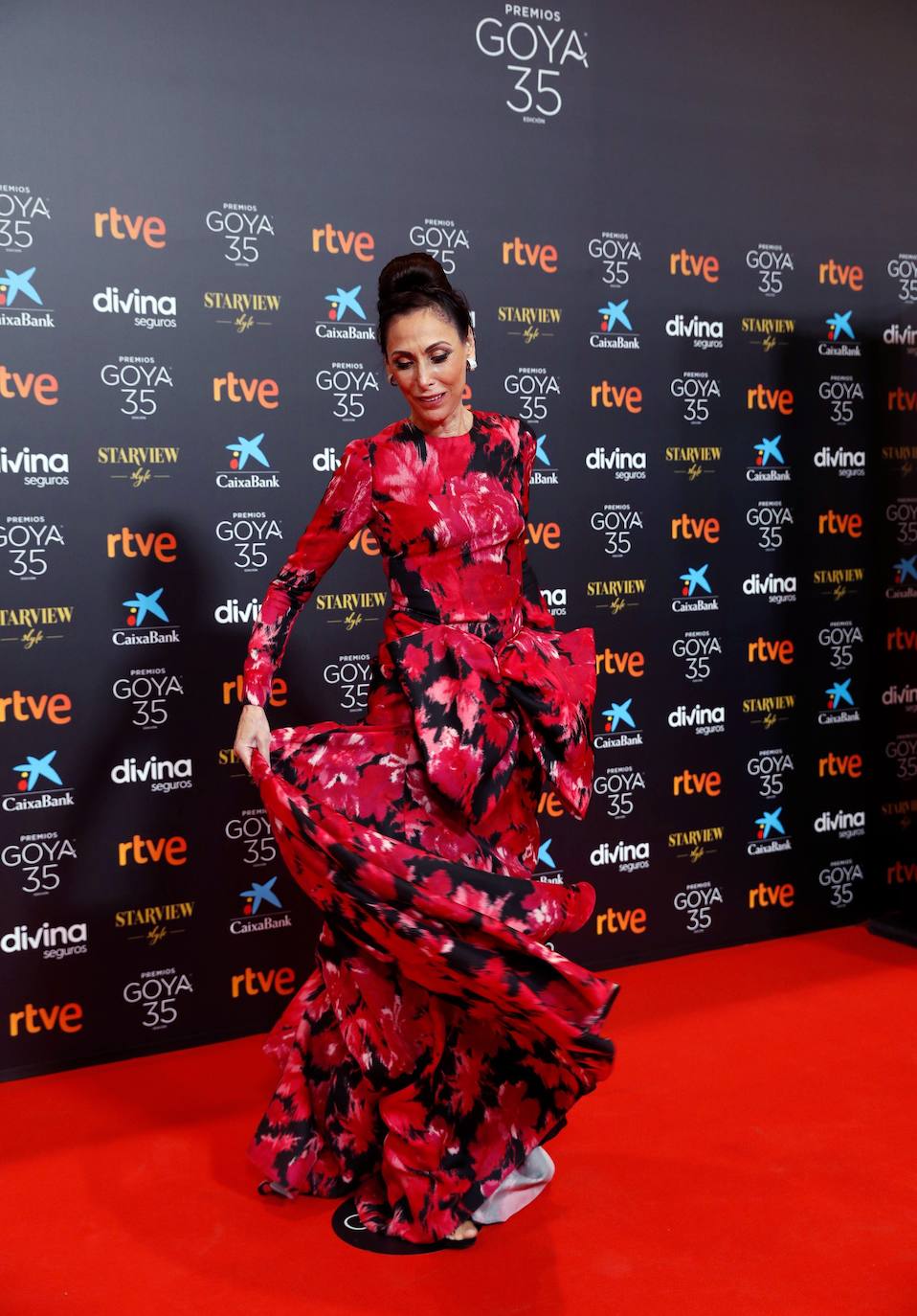 Sobriedad, austeridad y minimalismo: así han sido los looks más destacados de la Alfombra Roja presencial de los Premios Goya 2021