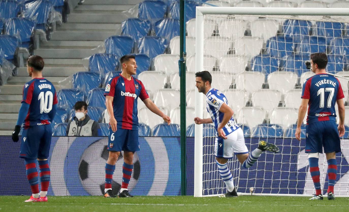 Fotos: Real Sociedad-Levante, en imágenes