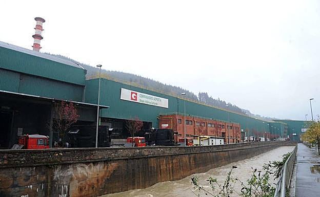 Las instituciones analizan hoy con el grupo CL la posible reapertura de Corrugados