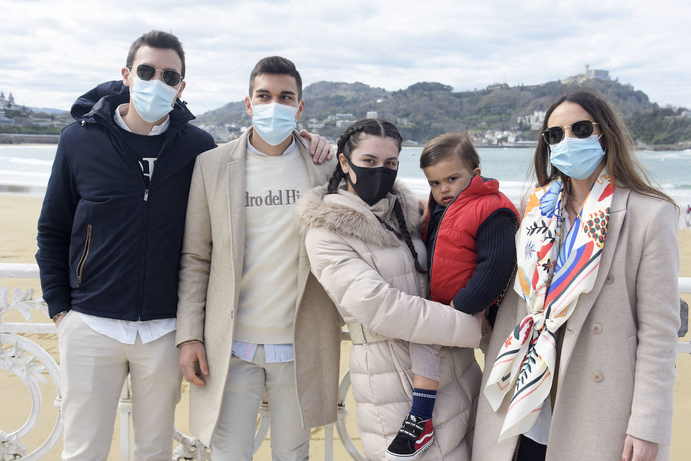 Miles de guipuzcoanos estrenaron este sábado el fin de la limitación con salidas a Bizkaia y Araba, y a segundas residencias