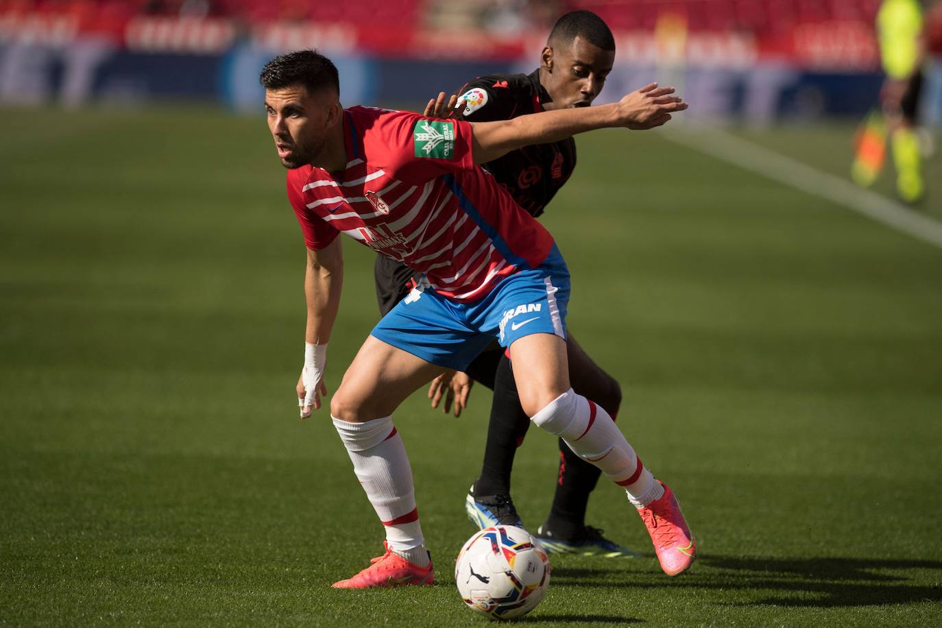 Fotos: Las mejores imágenes del Granada - Real Sociedad