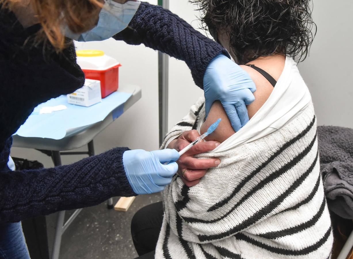 Desde este mediodía las vacunas se suministrarán en este espacio. 