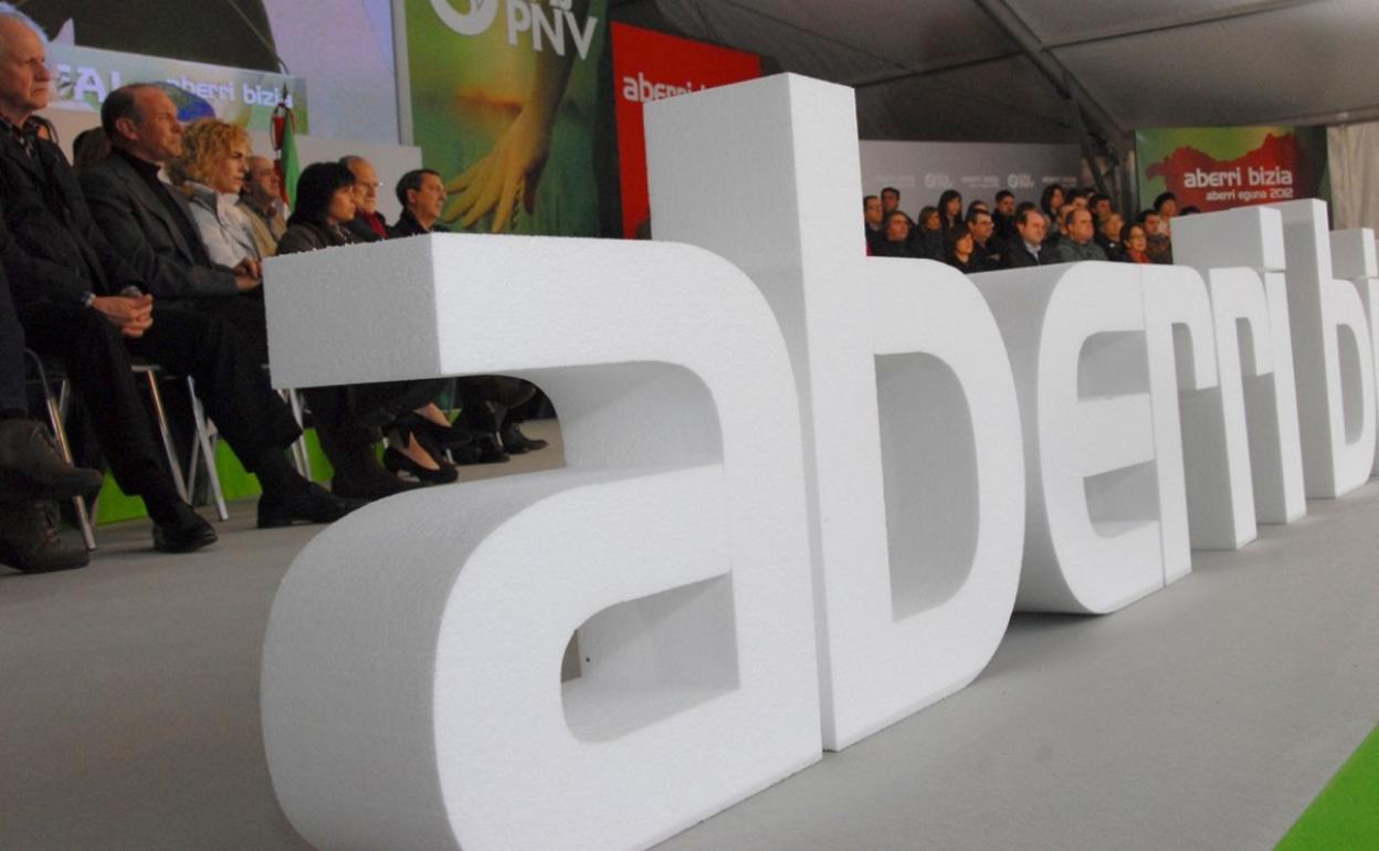 El PNV volverá a reunir a sus dirigentes en un acto político en el Aberri Eguna de este año.