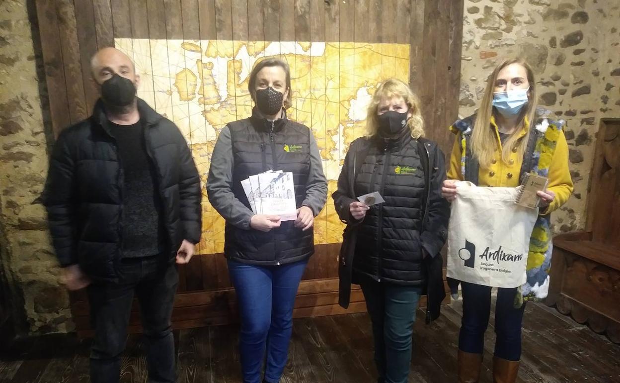 Larruskain, Otaduy, Alkain eta Arrondo aurkezpenean.