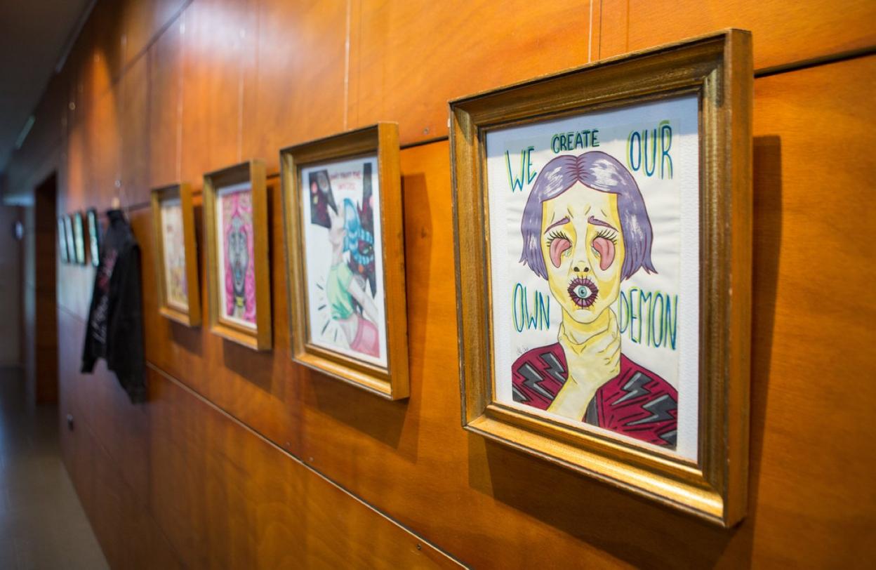 Algunas de las obras de la irundarra Cristina Juaniz que están expuestas en el Gazteleku. 