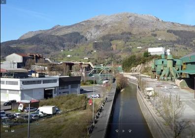 Imagen secundaria 1 - Corrugados cerró en 2013 su acería, lo que supuso un duro golpe para la comarca.