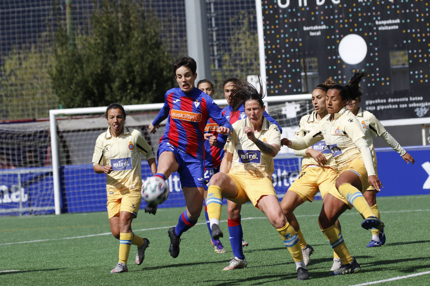 Fotos: El Eibar cae 0-1 ante el Espanyol