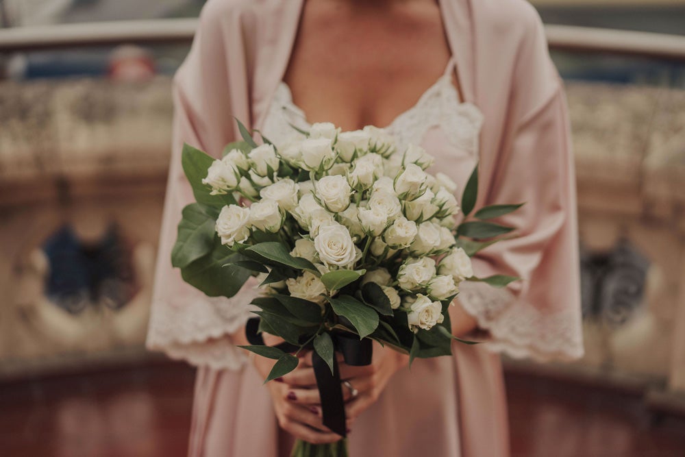 Esta vasca abogó por la practicidad de un look nupcial desmontable que se adaptaba a los distintos momentos de la celebración