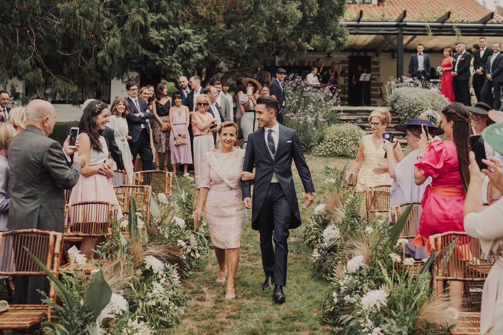 Esta vasca abogó por la practicidad de un look nupcial desmontable que se adaptaba a los distintos momentos de la celebración