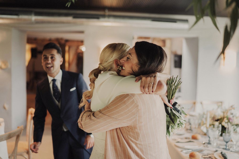 Esta vasca abogó por la practicidad de un look nupcial desmontable que se adaptaba a los distintos momentos de la celebración