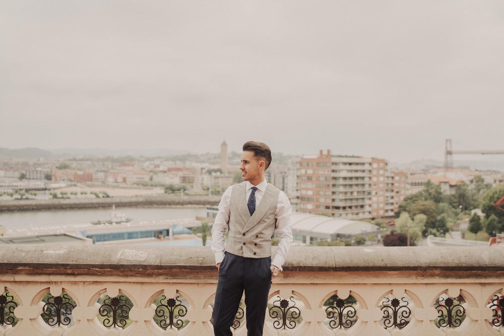 Esta vasca abogó por la practicidad de un look nupcial desmontable que se adaptaba a los distintos momentos de la celebración