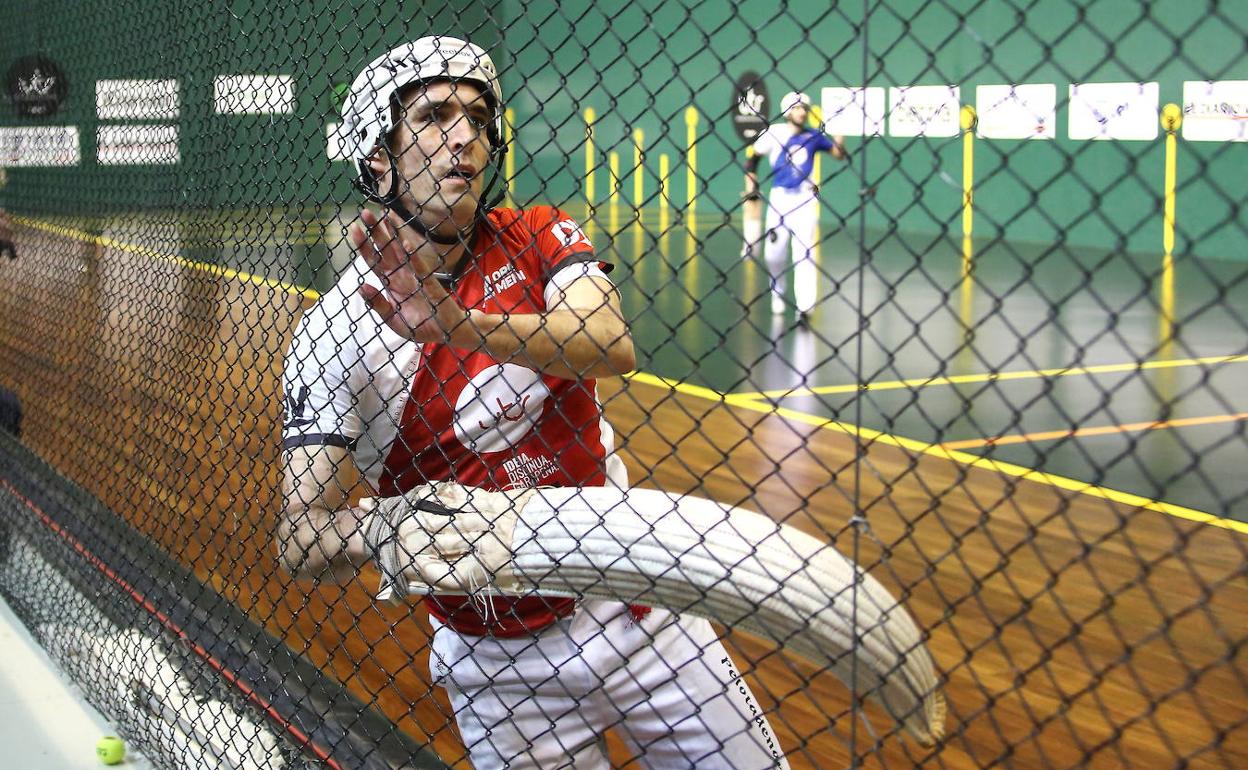 La nueva colocación de las cámaras añadirá otra perspectiva para seguir los partidos. En la imagen, Urriza. 