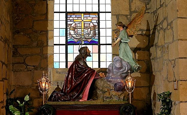 La Oración del Huerto, el paso emblemático a cuyo ángel se le pliegan las alas para atravesar túneles. 