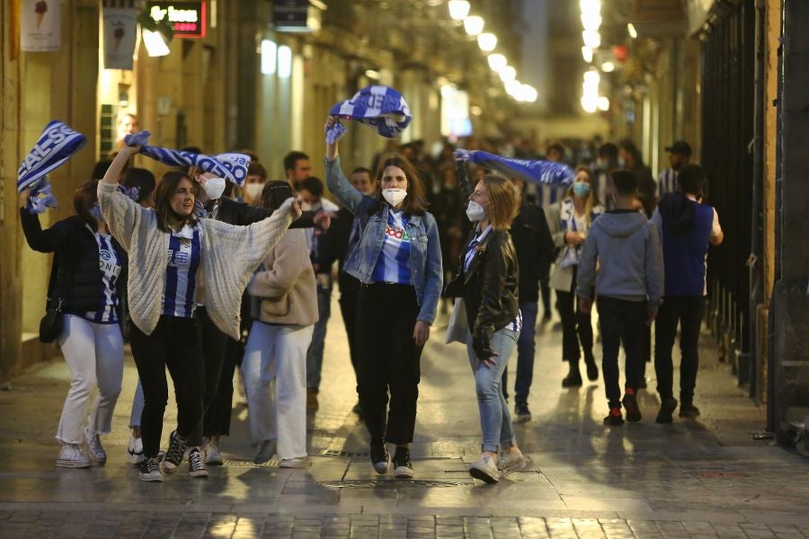 Las calles de Donostia estaban vacías antes del toque de queda. Todo el mundo en casa para ver la final de la Copa