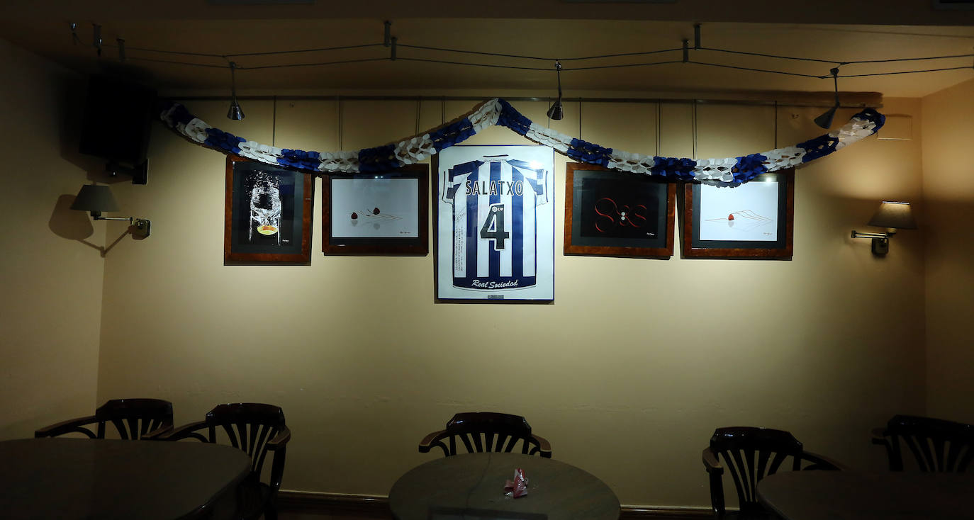 El domingo es txuri-urdin en Donostia.