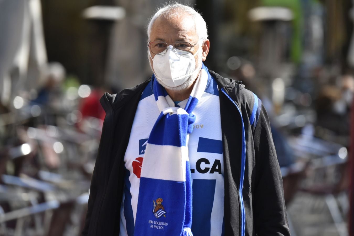 El domingo es txuri-urdin en Donostia.